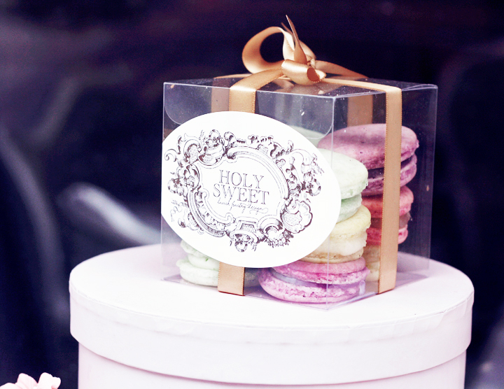 holy sweet macarons