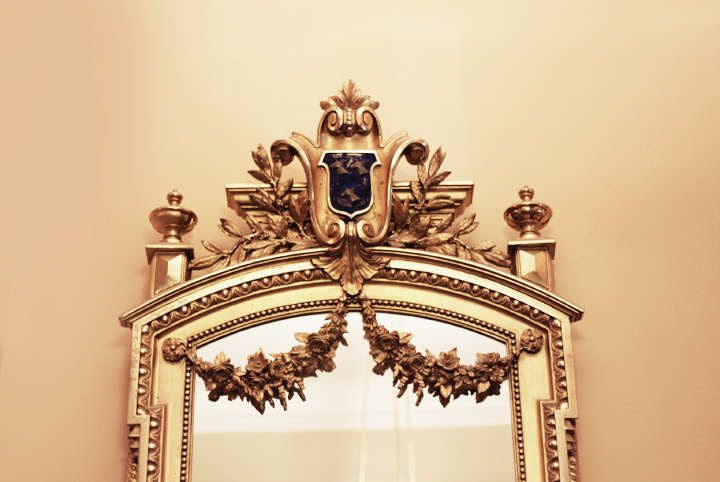 guldspegel by emmas vintage